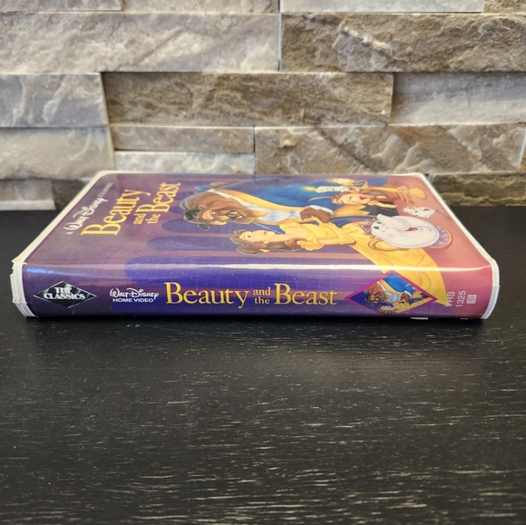 VINTAGE VHS BEAUTY & THE BEAST - Picture 2 of 2